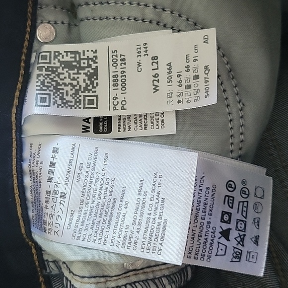 Levi's 711 Skinny Hypersoft Dark Wash Jeans - Picture 6 of 8